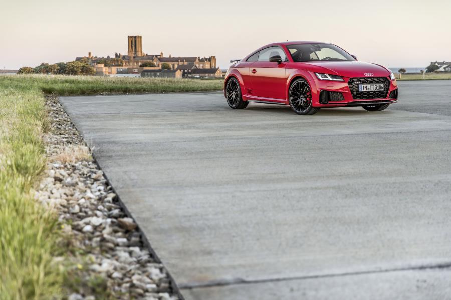  Audi TTS Coupe (8S) 2018 года  (WW) (фото 50 из 254)